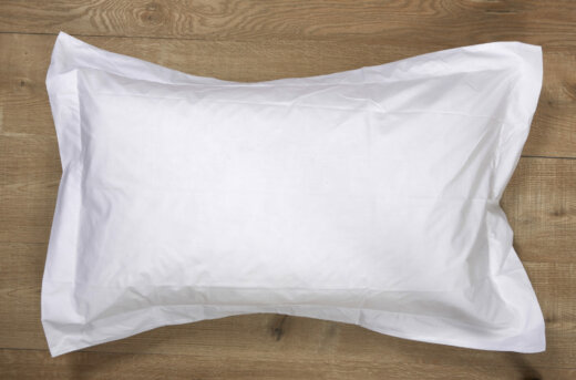 200 Thread Count 100% Cotton Oxford Pillowcase - White Standard & King Size 2