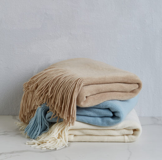 Super Soft Acrylic Throw with Tassels 3