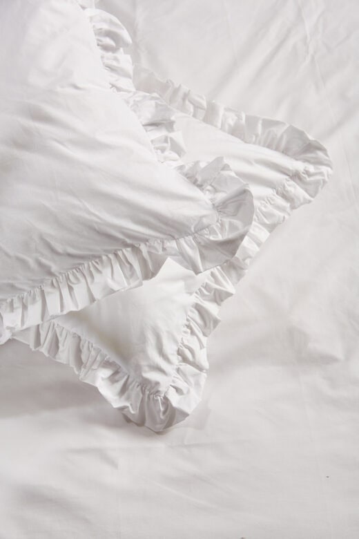 Frilled Pillowcases - 100% Cotton White 6 Frilled Pillowcases - 100% Cotton White