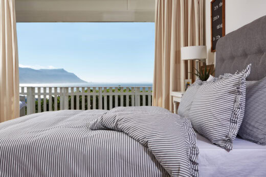 Long Beach Frill bedding